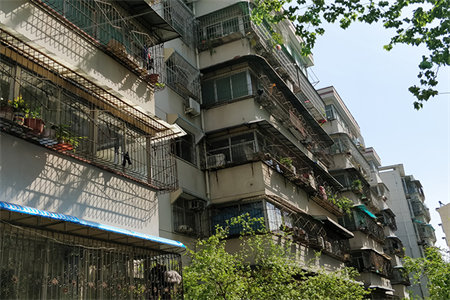 龙都诚通·香榭里3室2厅2卫109万145m2出售